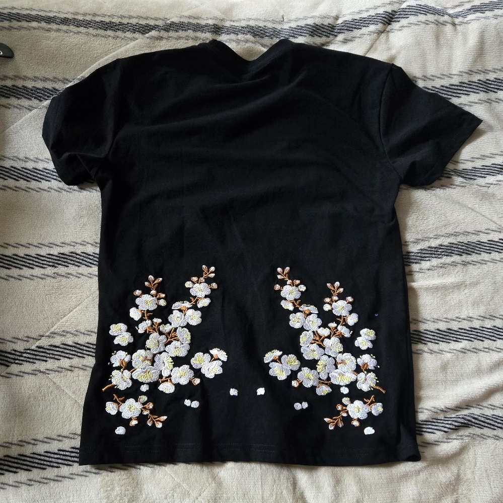 Plum Blossom Embroidered Tee Shirt